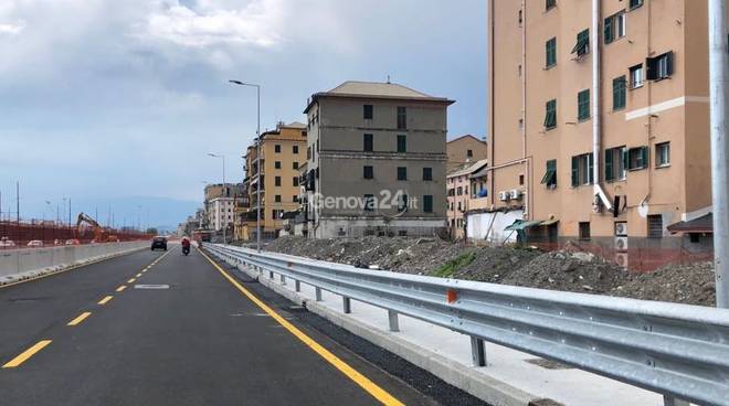 Lungomare Canepa: si lavora h24 per arrivare entro settembre alla consegna della nuova strada