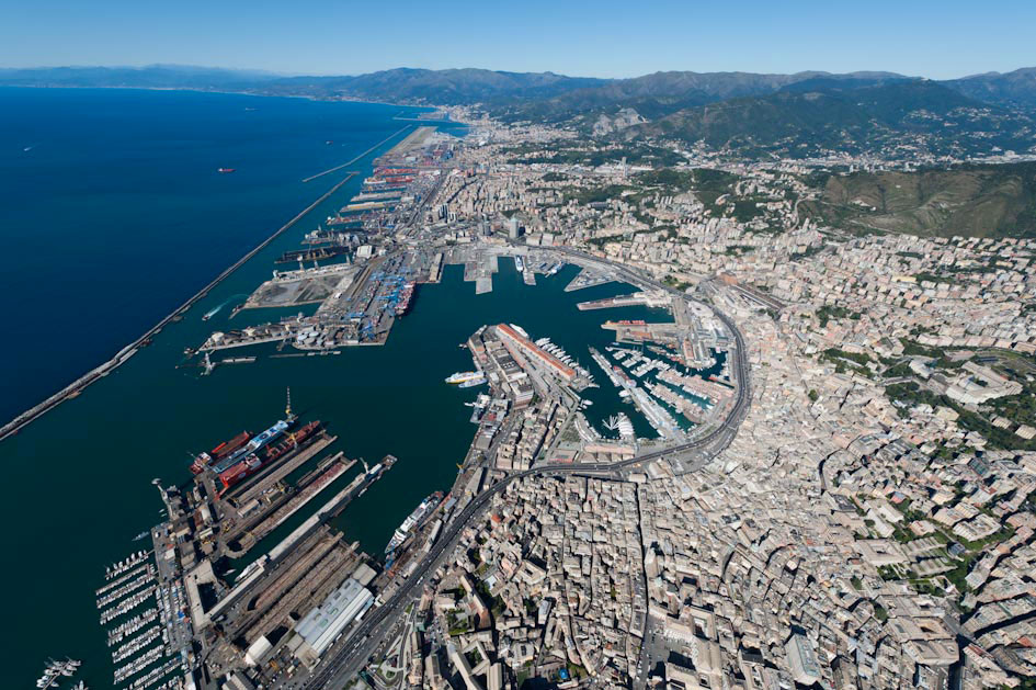 Regione Liguria chiede l'istituzione di una Zona Logistica Speciale per Genova