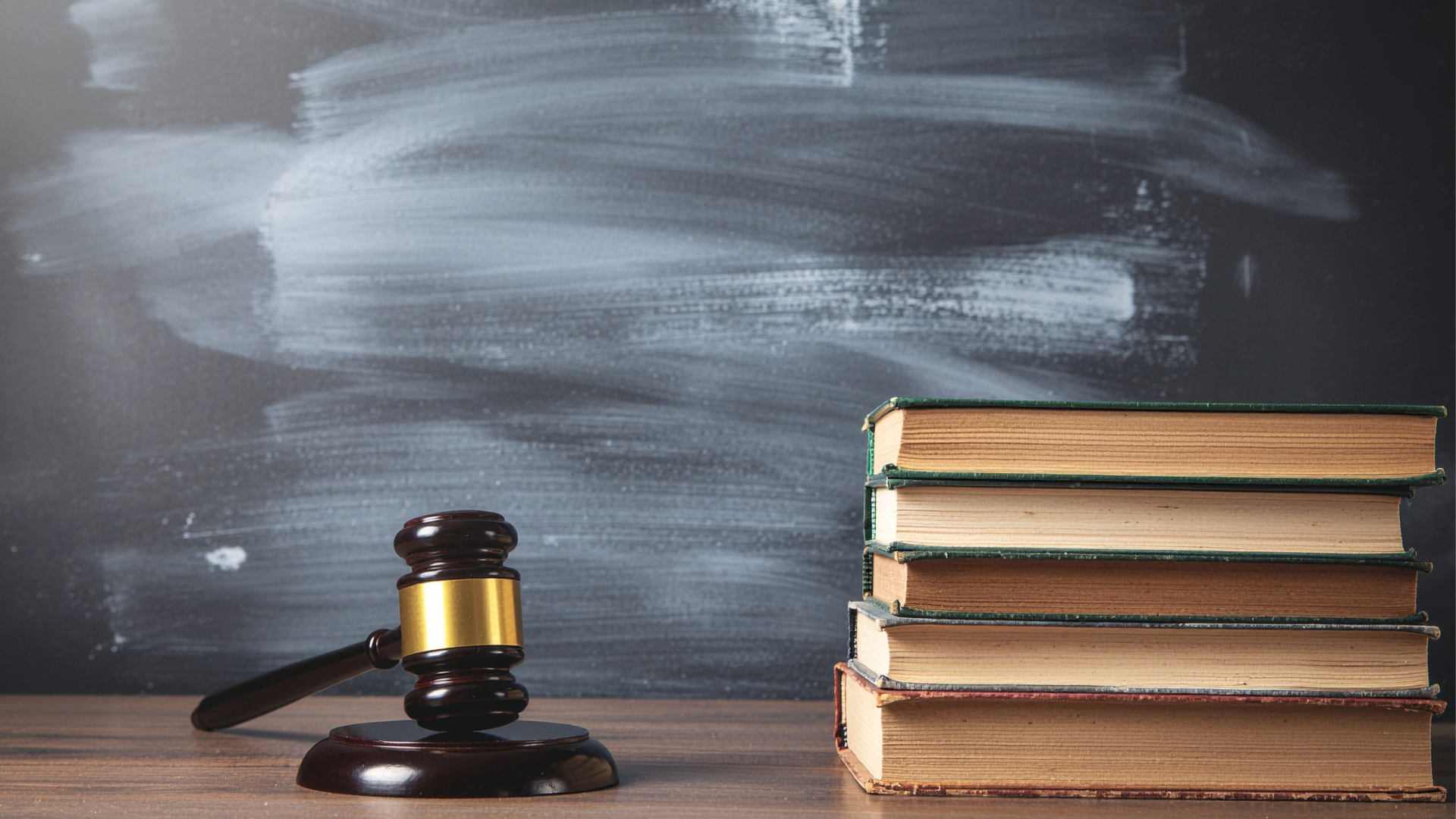 Omessa vigilanza di comune e regione per danni da erosione marina