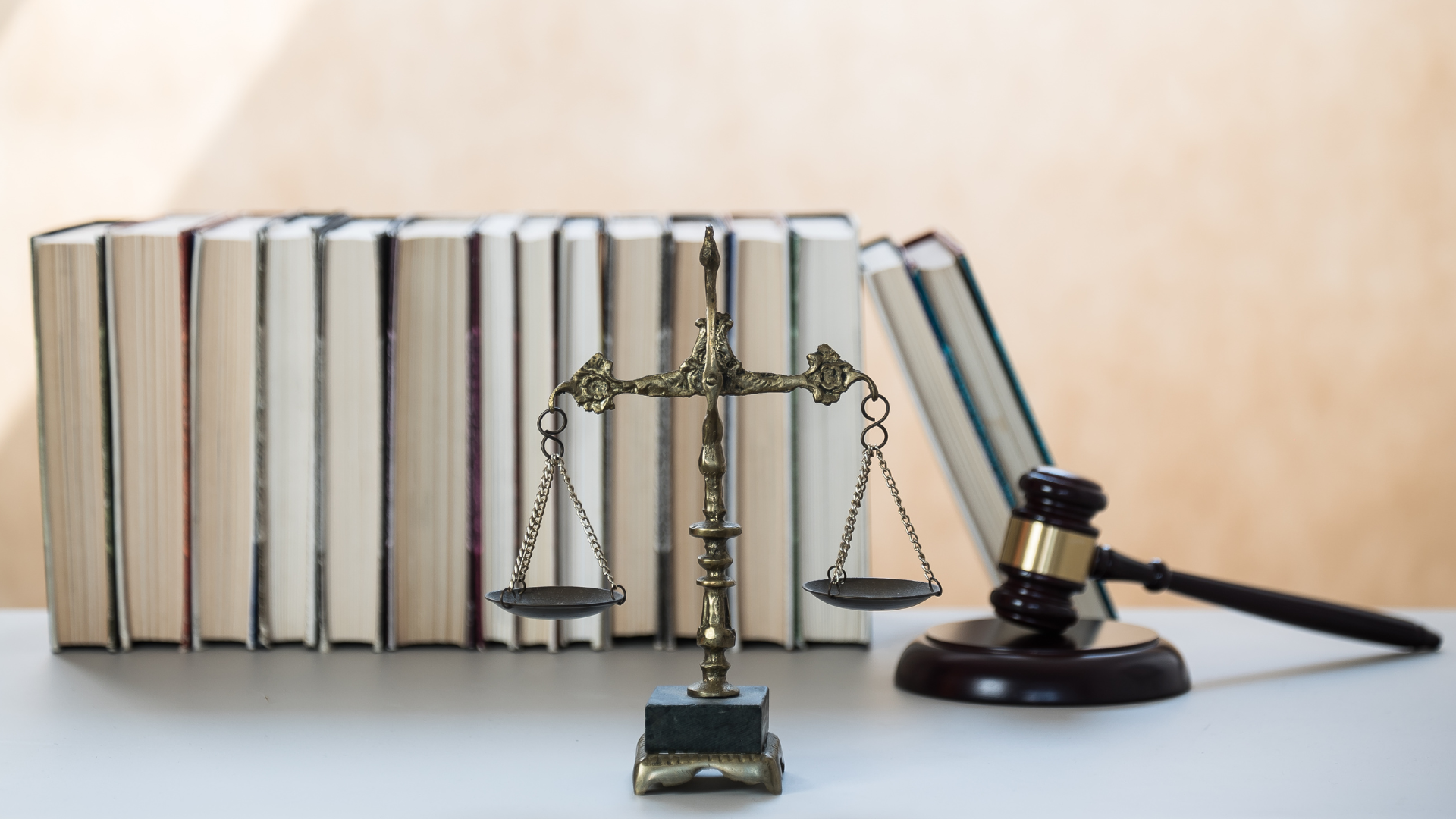 Revisione dei modelli contrattuali BIMCO per la gestione degli equipaggi