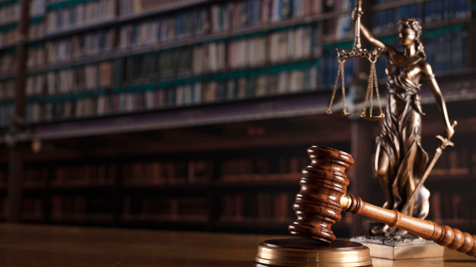 Russia: il 14° pacchetto di sanzioni UE - nuove restrizioni per il settore dei trasporti marittimi